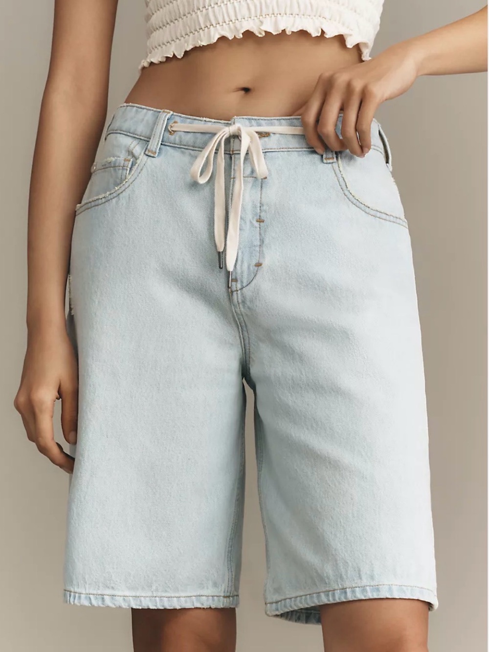 Anthropologie Pilcro Classic Bermuda Denim Shorts 90s Fit Relaxed Light Wash
